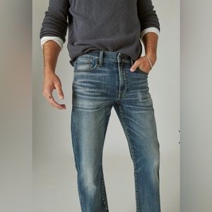 Lucky Brand 363 vintage straight jeans